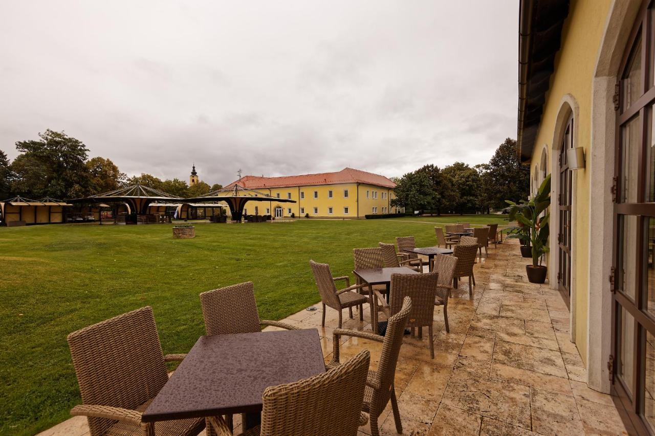 Klaudia'S Hotel & Restaurant At Golf Resort, Bac Samorin Εξωτερικό φωτογραφία