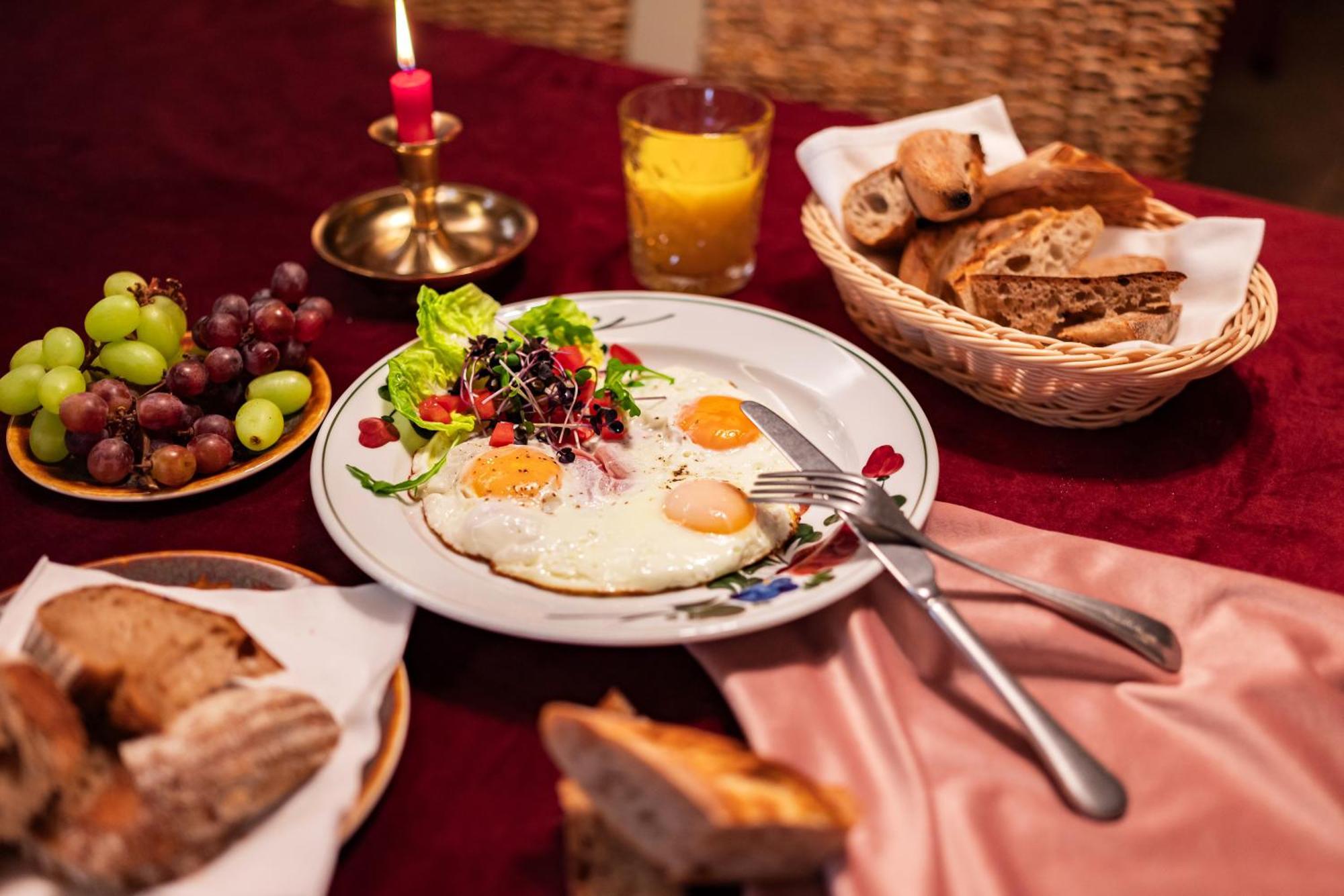 Klaudia'S Hotel & Restaurant At Golf Resort, Bac Samorin Εξωτερικό φωτογραφία