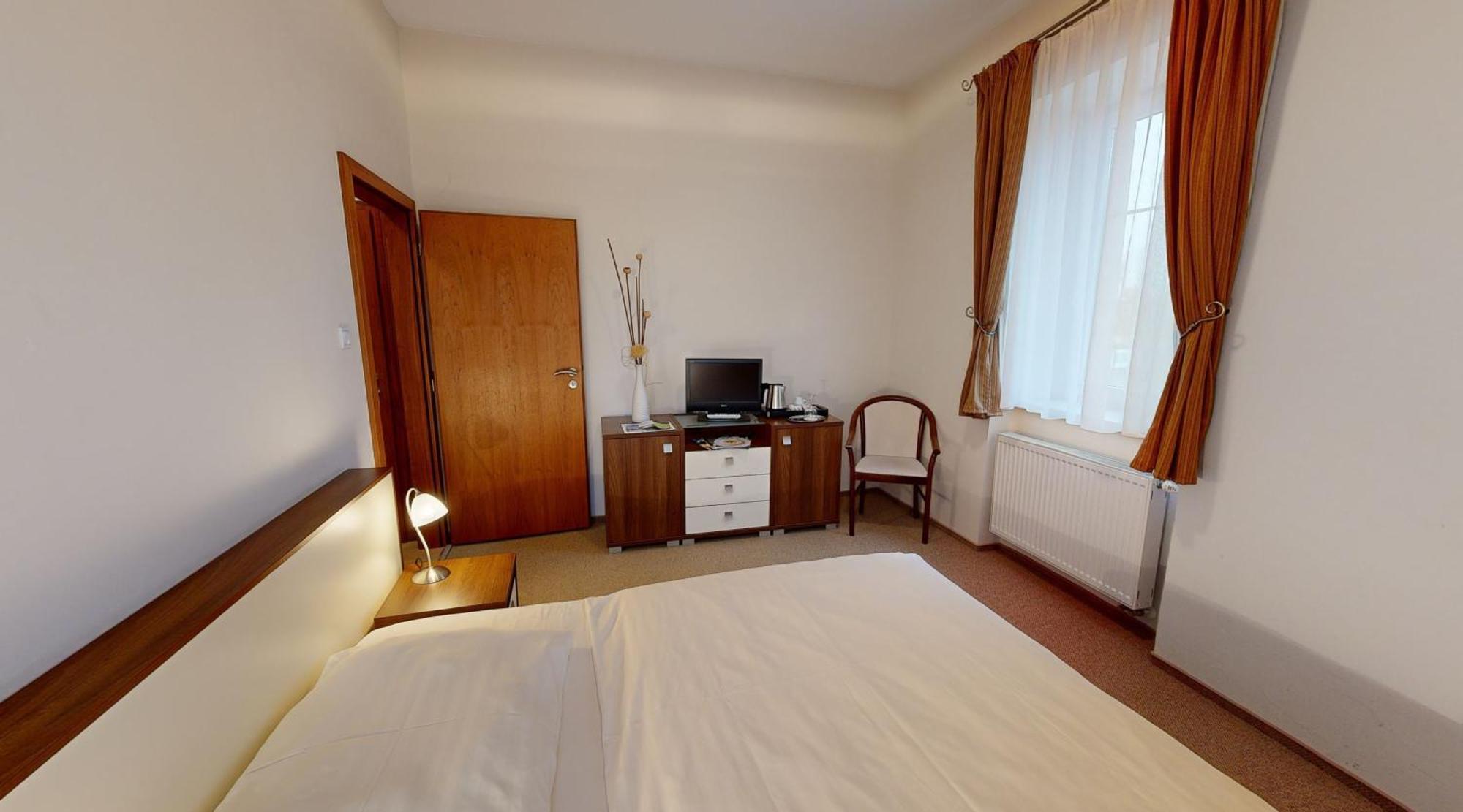 Klaudia'S Hotel & Restaurant At Golf Resort, Bac Samorin Εξωτερικό φωτογραφία
