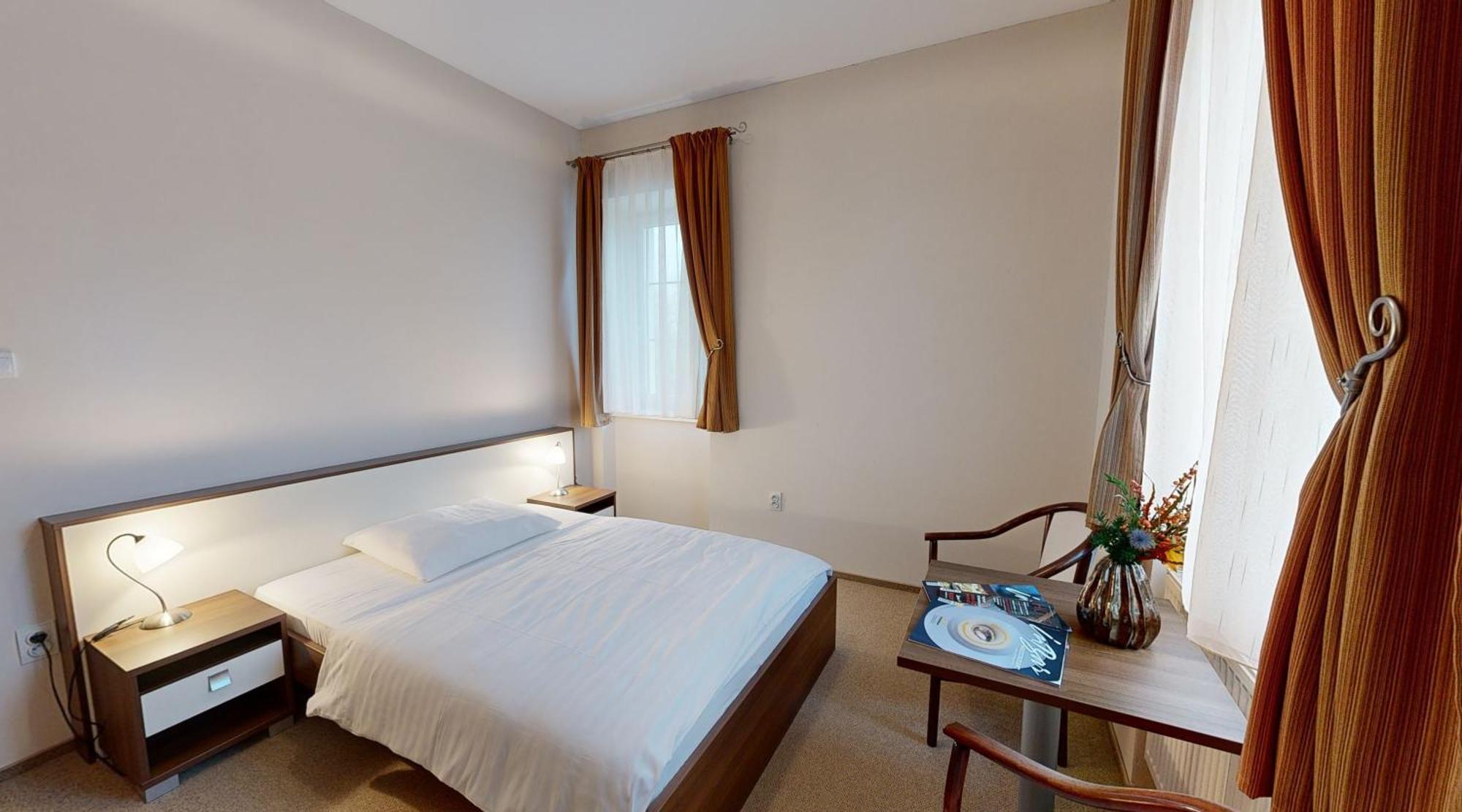 Klaudia'S Hotel & Restaurant At Golf Resort, Bac Samorin Εξωτερικό φωτογραφία